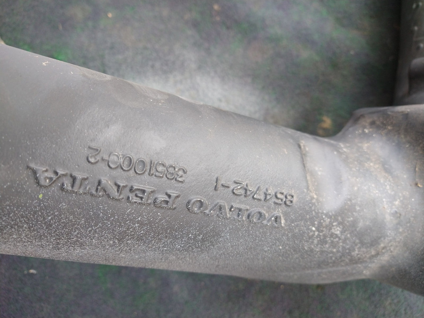 VOLVO PENTA DP-C THRU DP-E V8 V6 Y-PIPE EXHAUST COLLECTOR 854742-1 3851000 38508