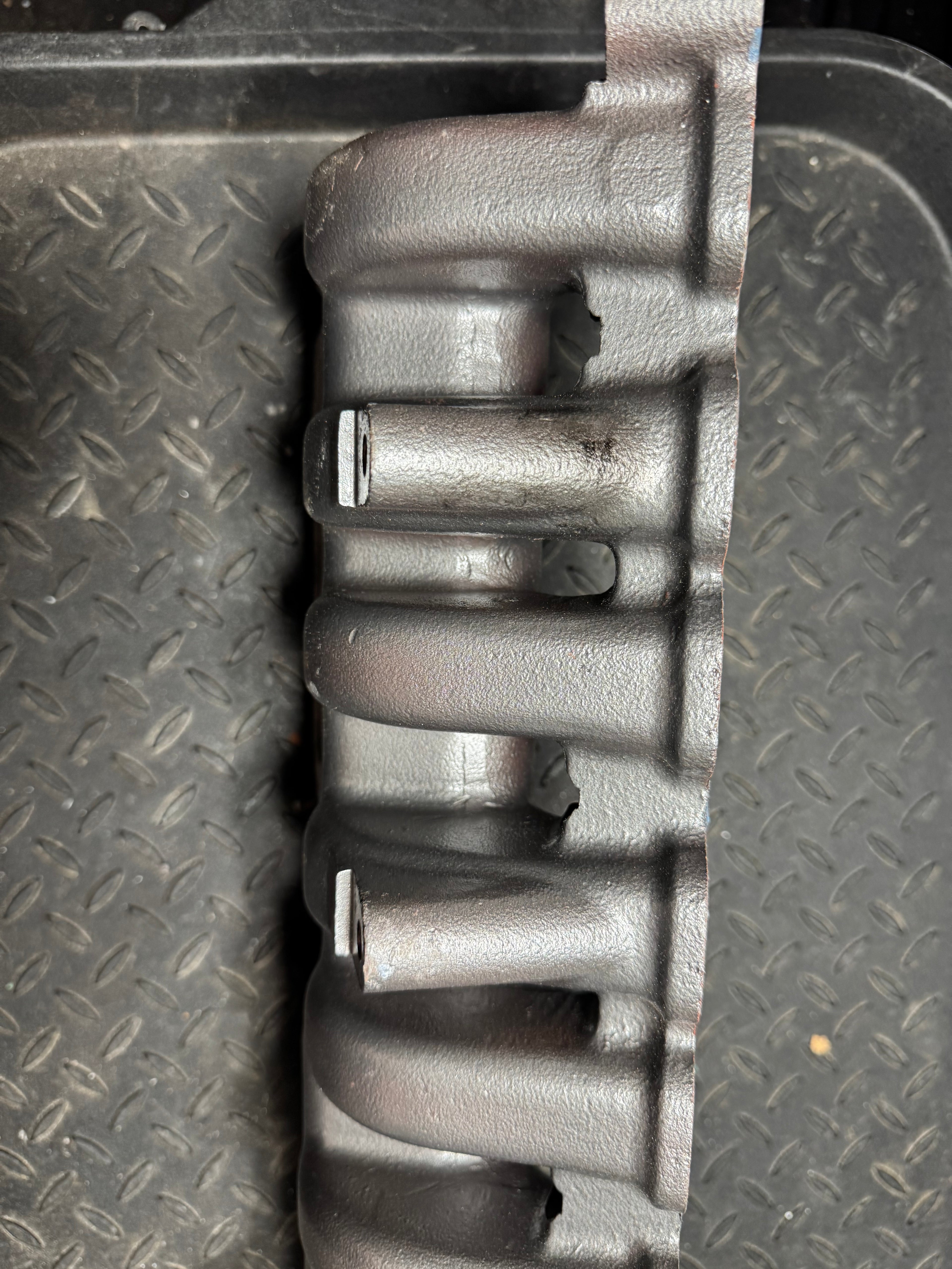 Yanmar 6LP intake manifold