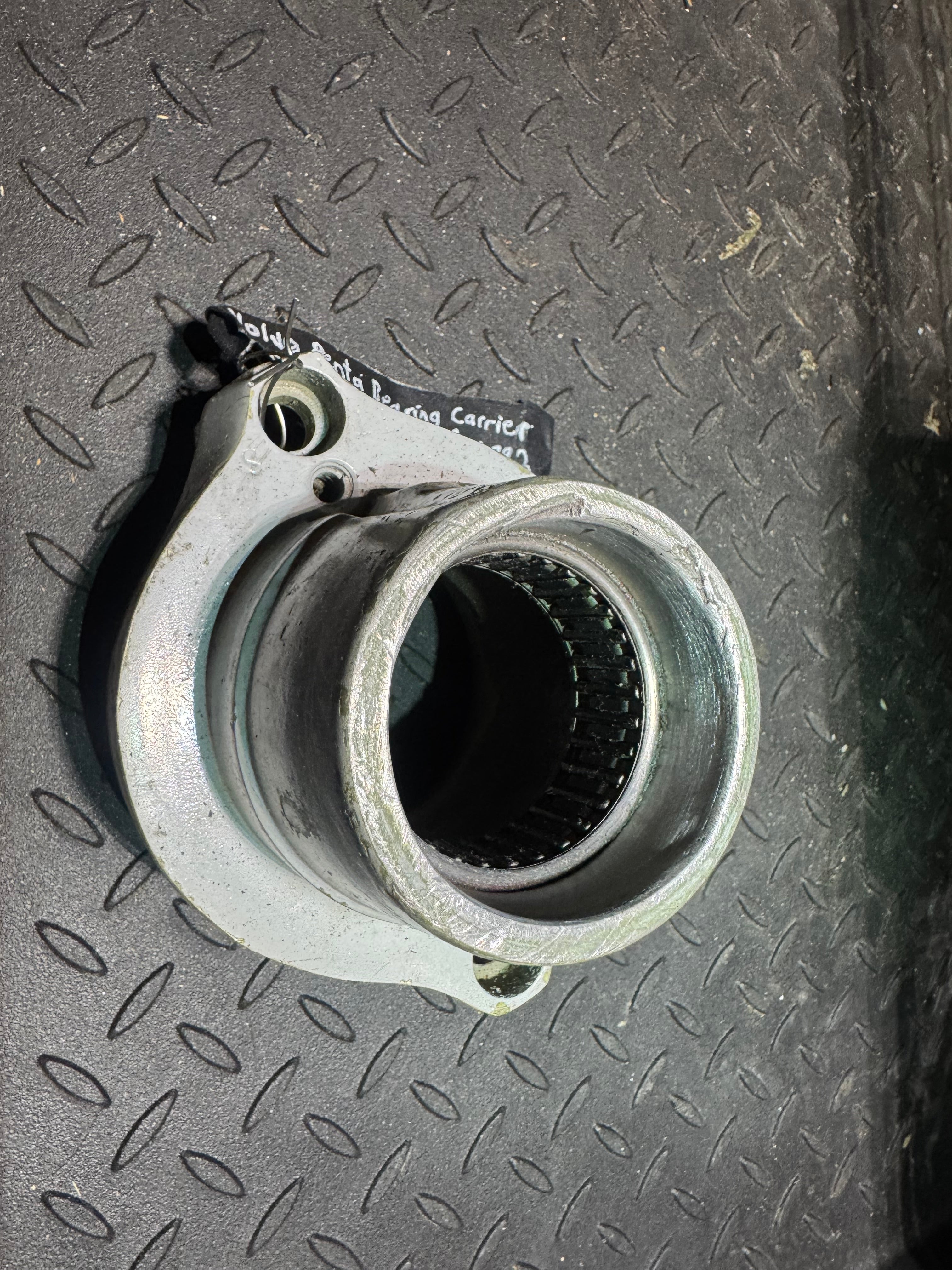 Volvo Penta bearing carrier 290 dpa dpc dpd1