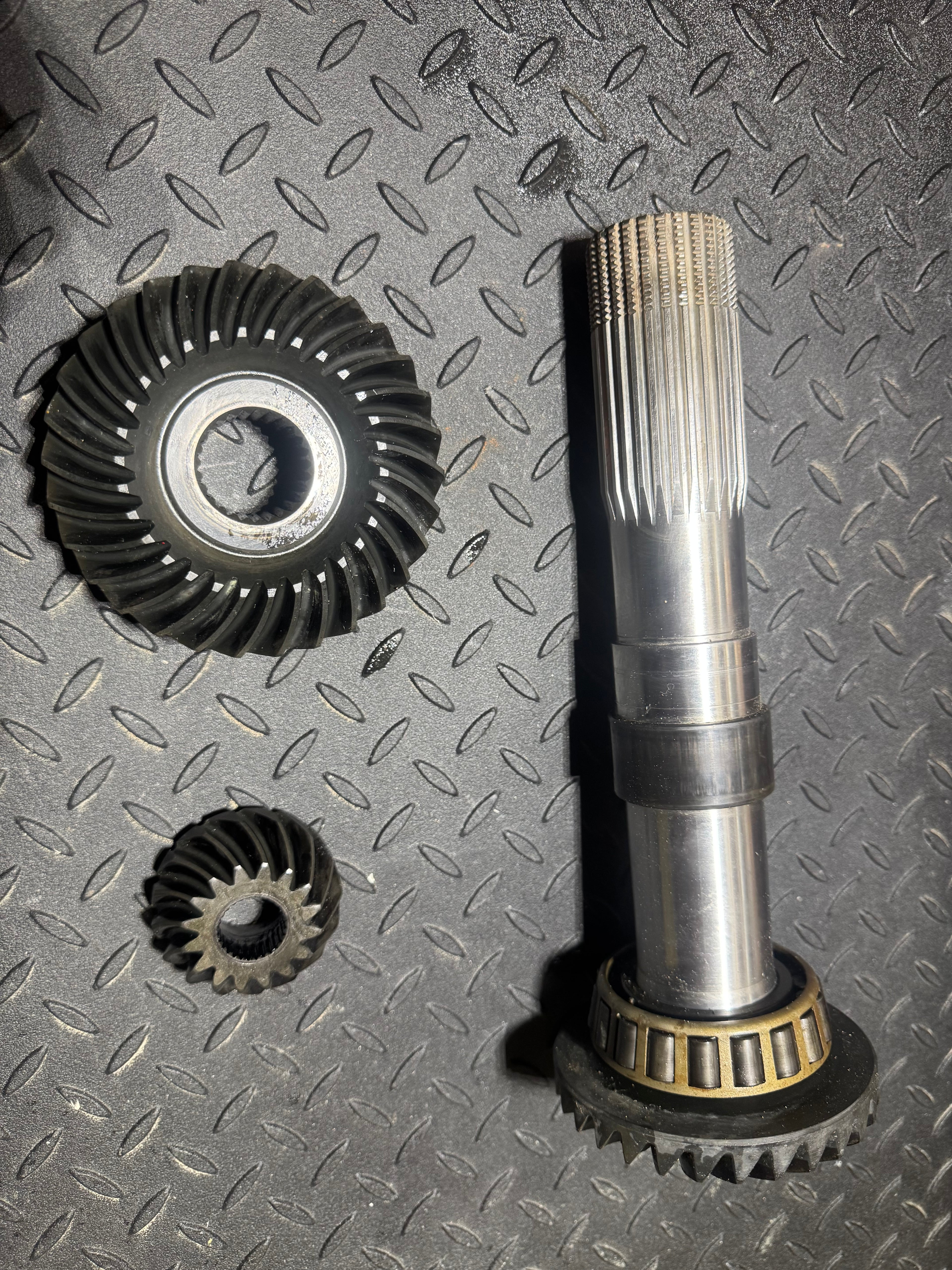 Volvo Penta 1.95 gear set pristine condition