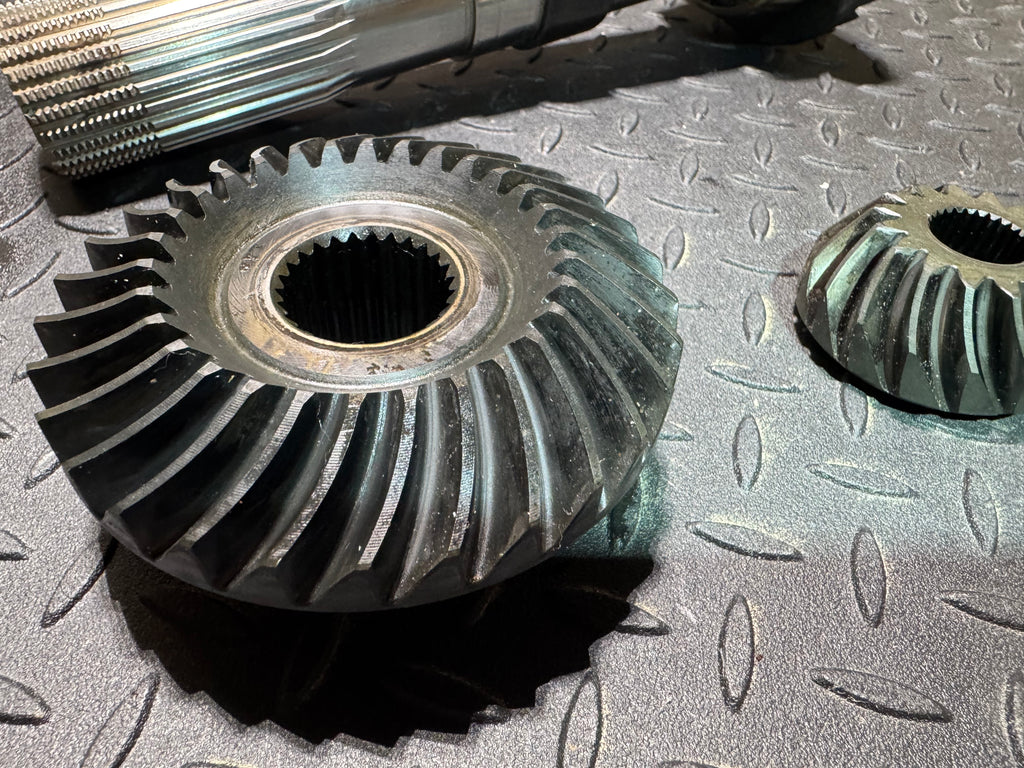 Volvo Penta 1.95 gear set pristine condition