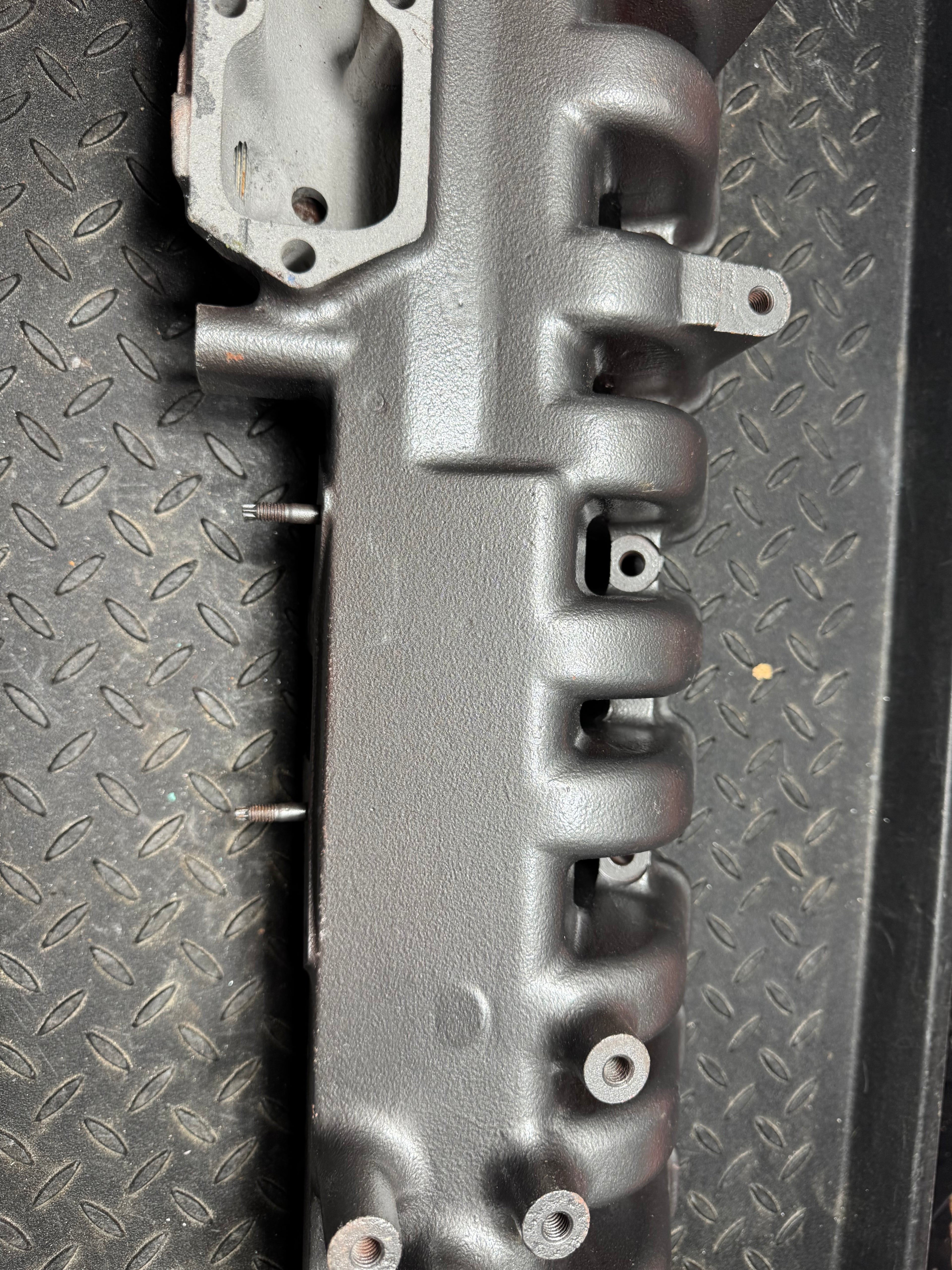 Yanmar 6LP intake manifold