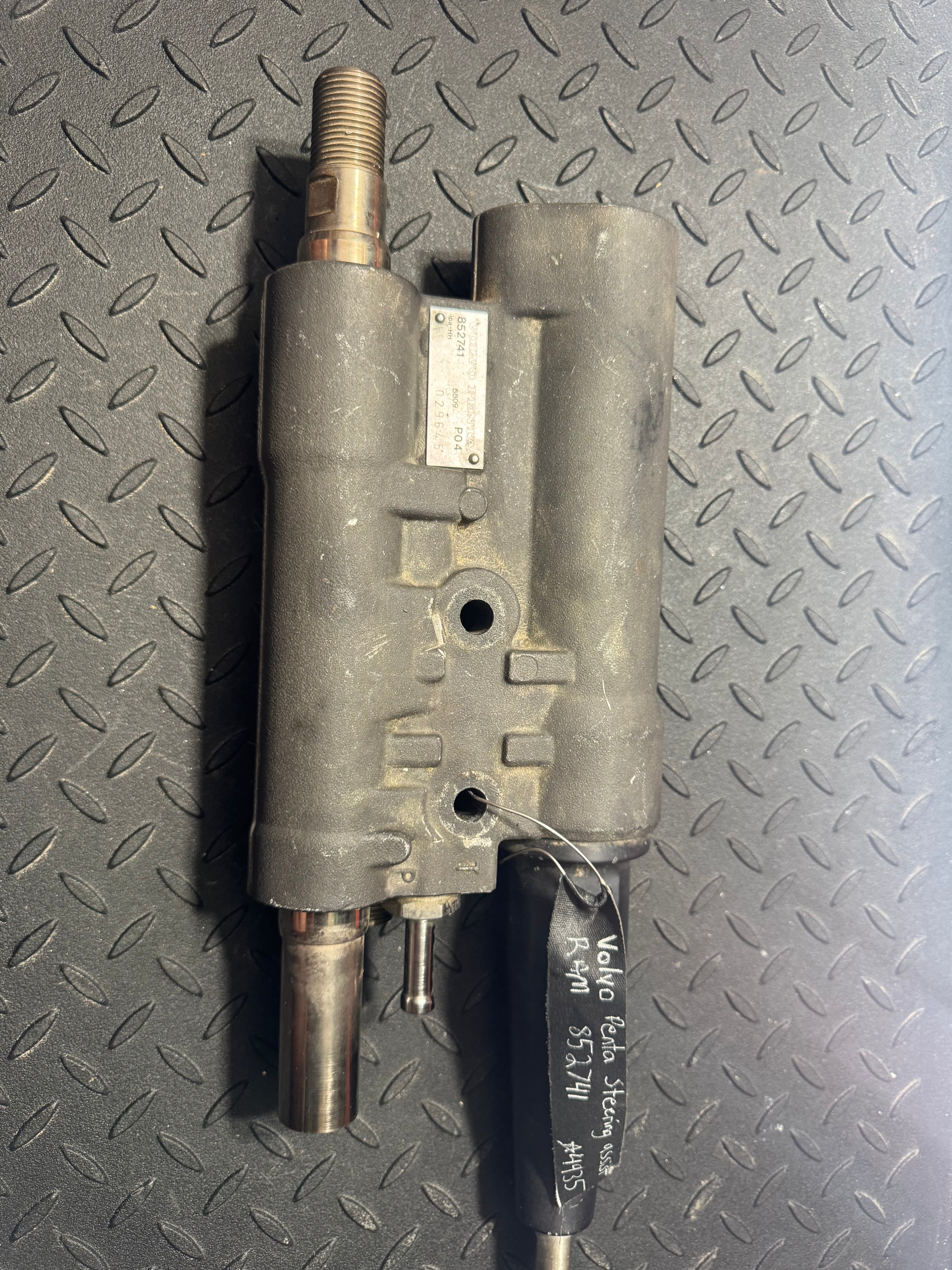 Rebuilt Volvo Penta Power steering assist ram