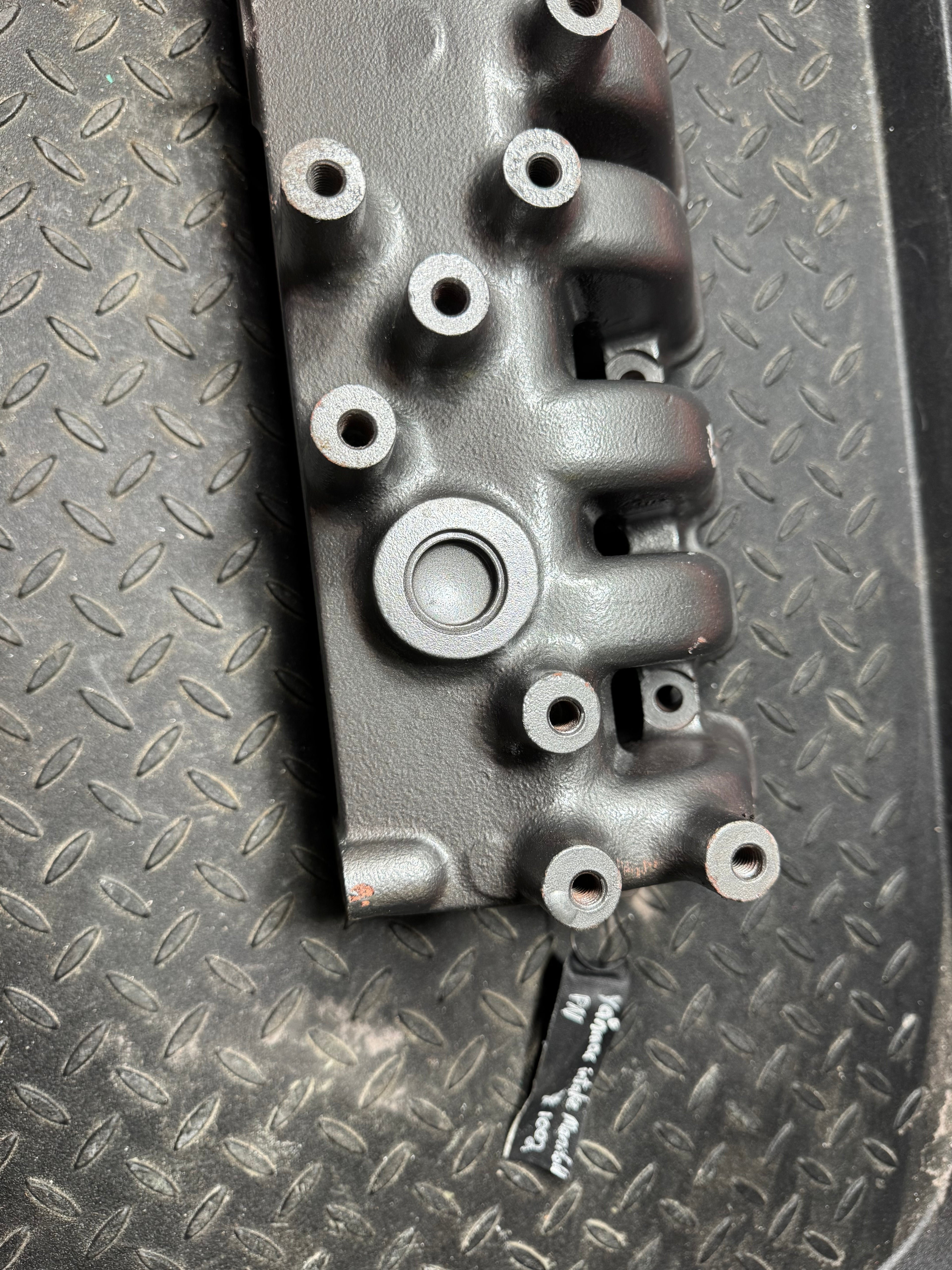 Yanmar 6LP intake manifold