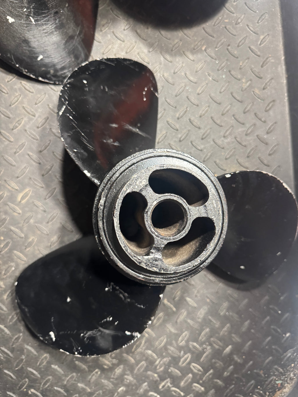 Volvo Penta props b