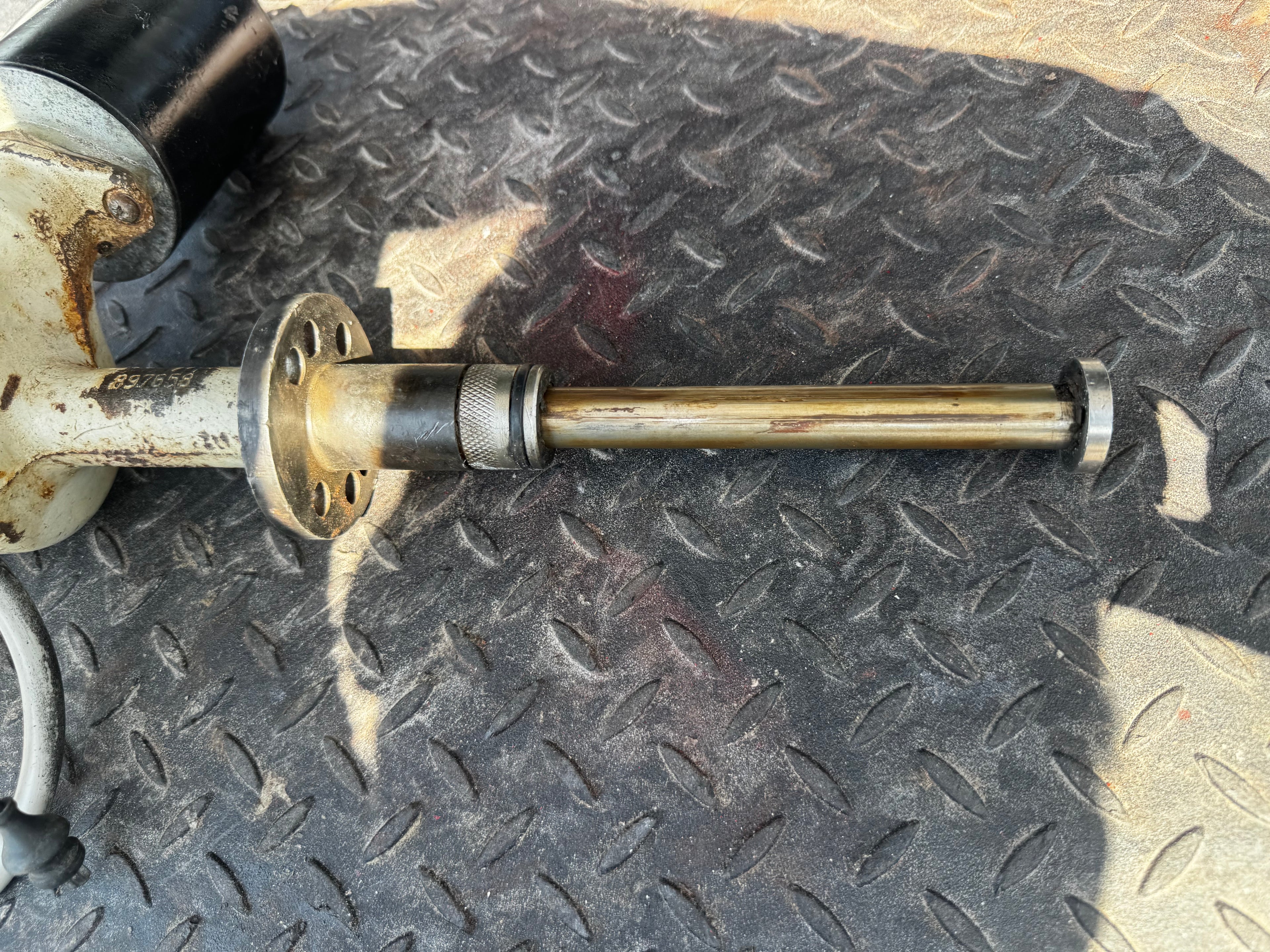 Volvo Penta trim tilt jack mechanism 897658