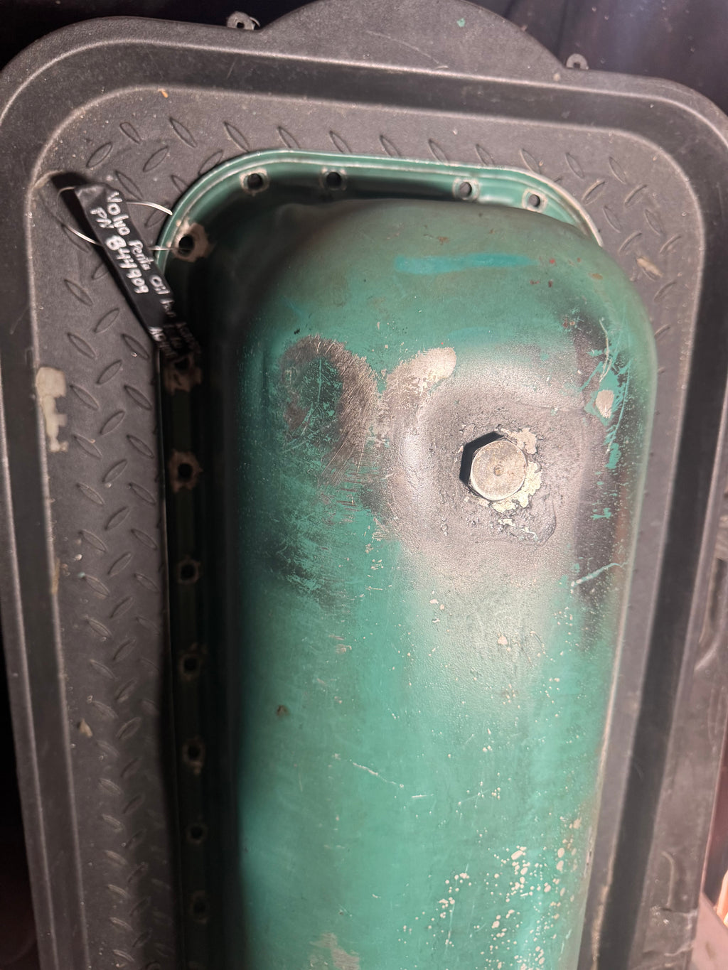 Volvo Penta aqad40b oil pan aqad40a