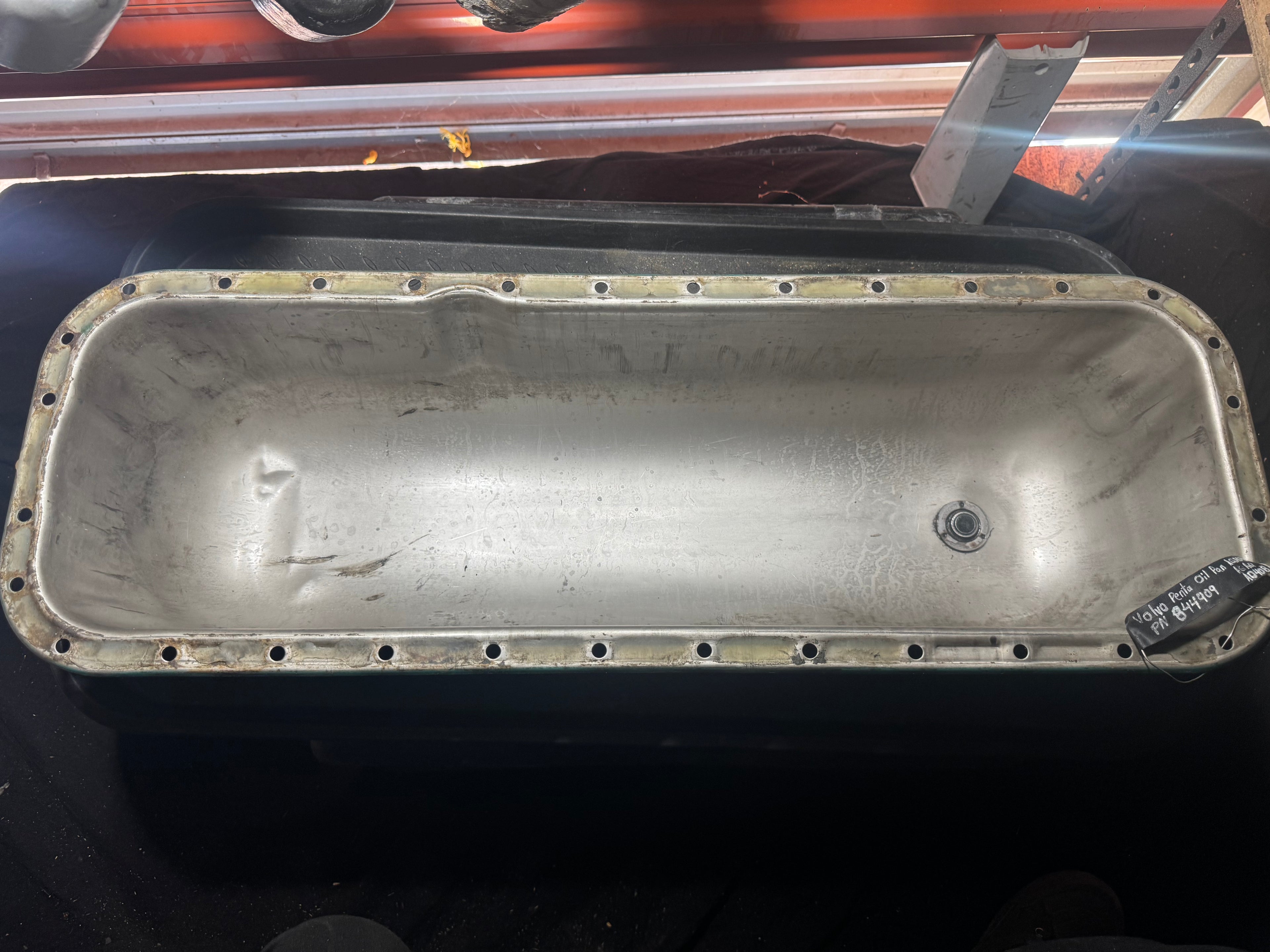 Volvo Penta aqad40b oil pan aqad40a