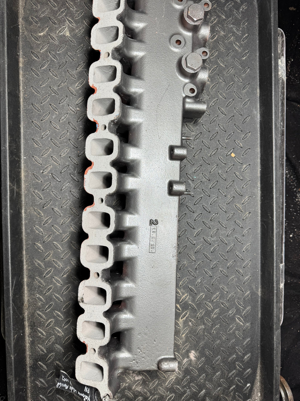 Yanmar 6LP intake manifold
