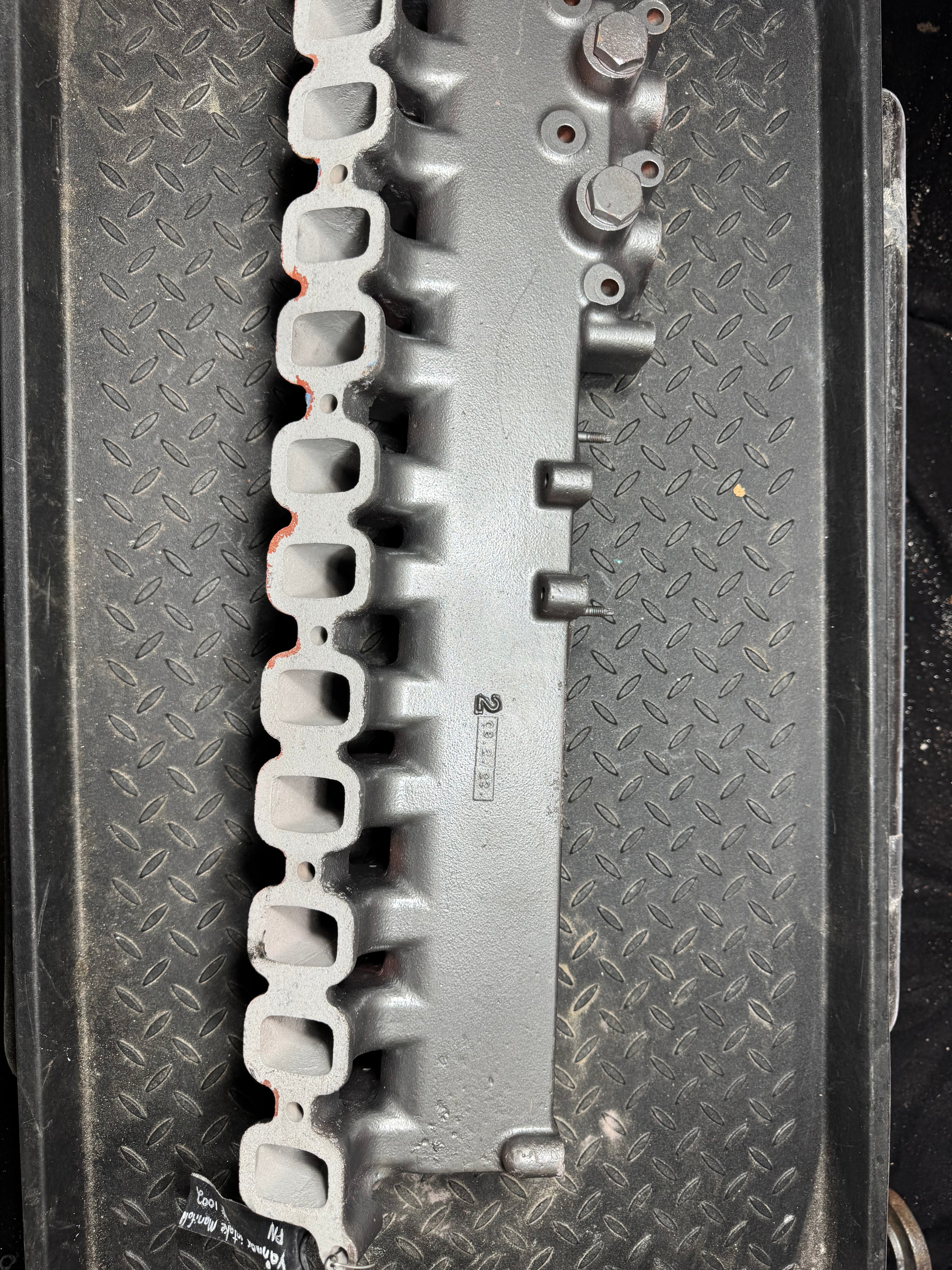 Yanmar 6LP intake manifold