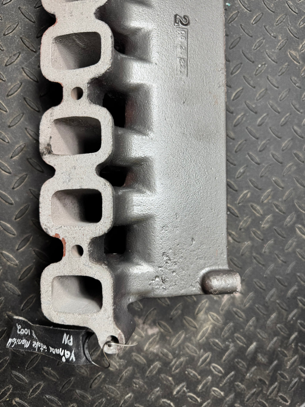 Yanmar 6LP intake manifold