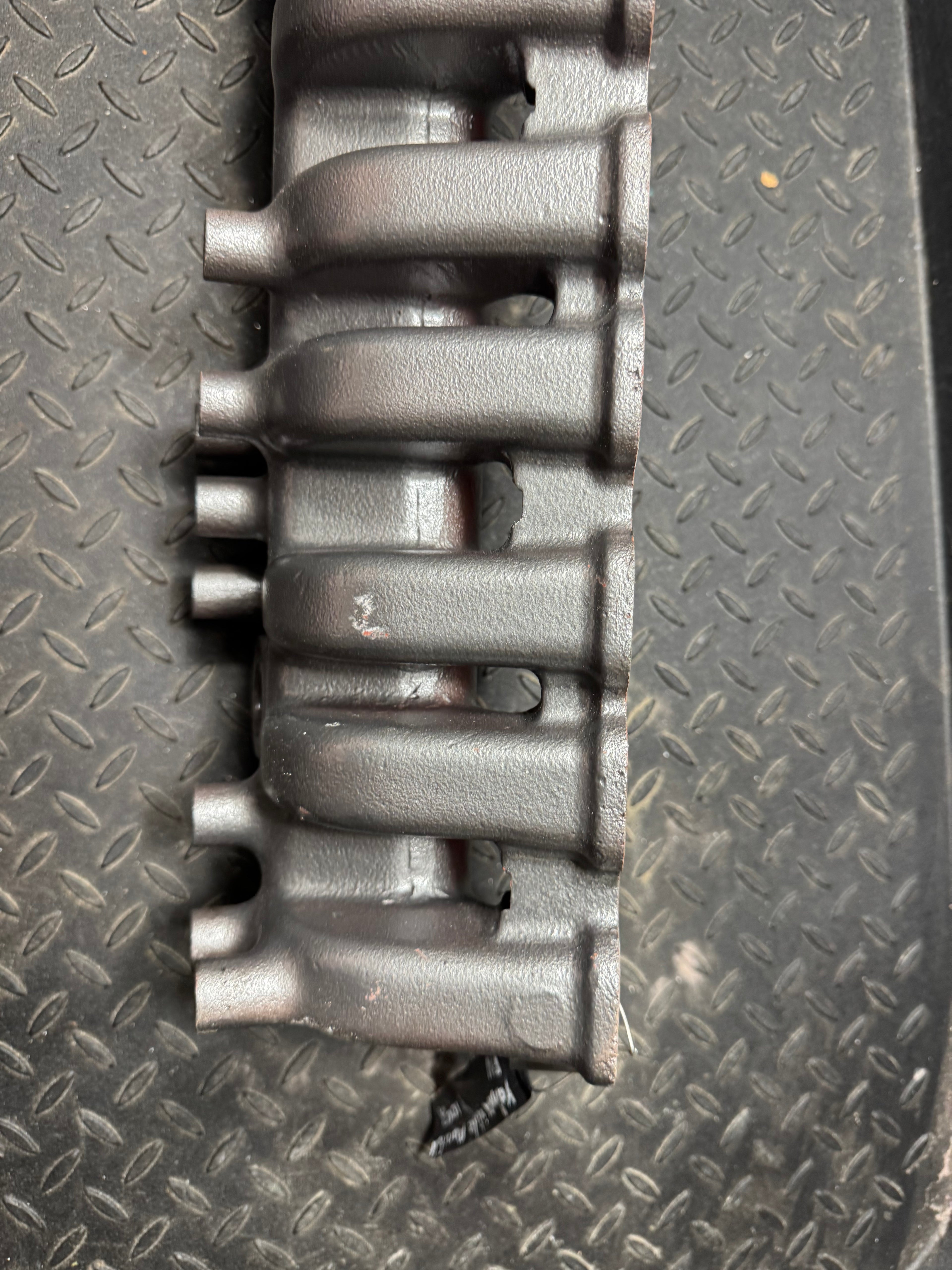 Yanmar 6LP intake manifold