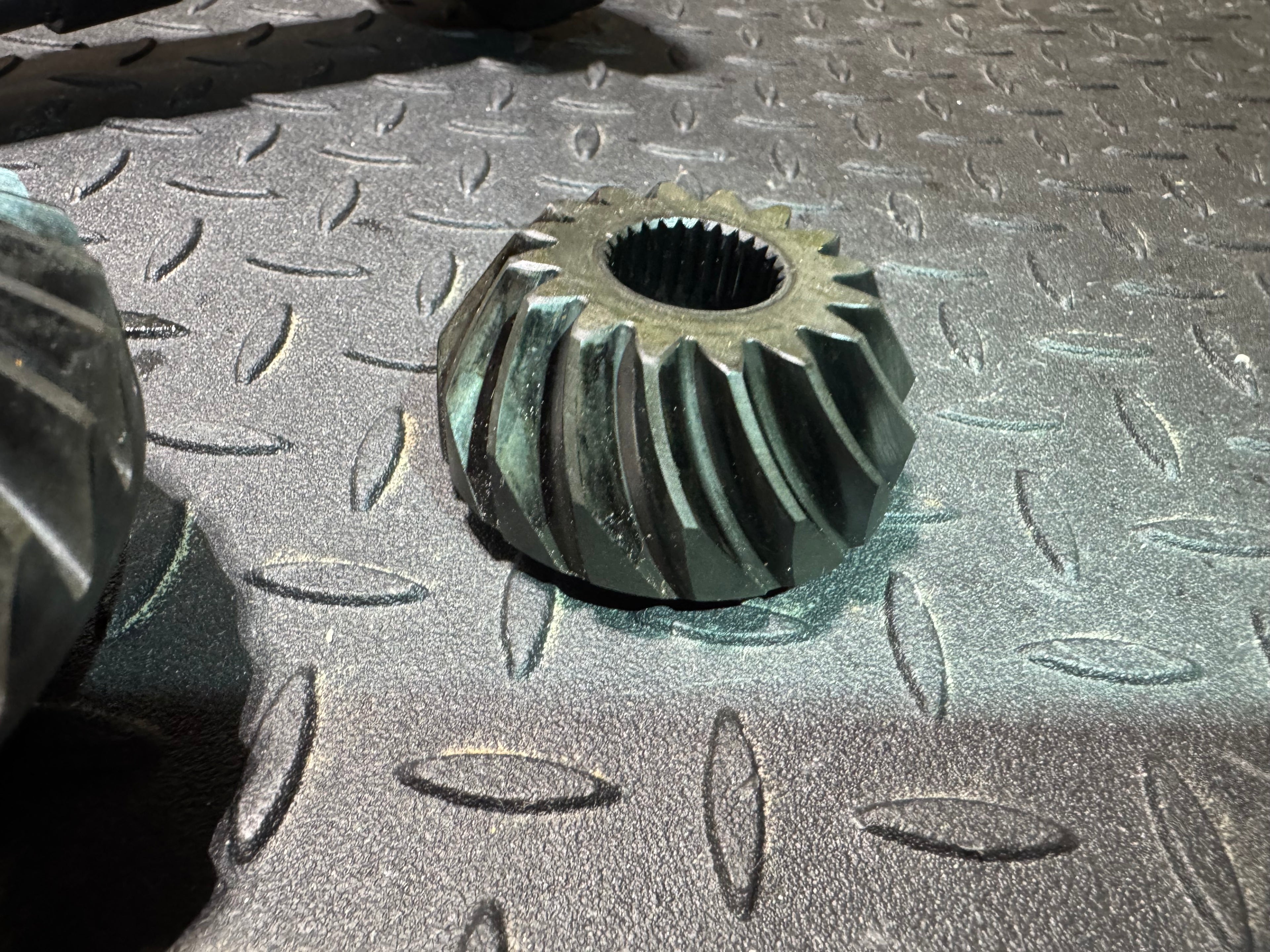 Volvo Penta 1.95 gear set pristine condition