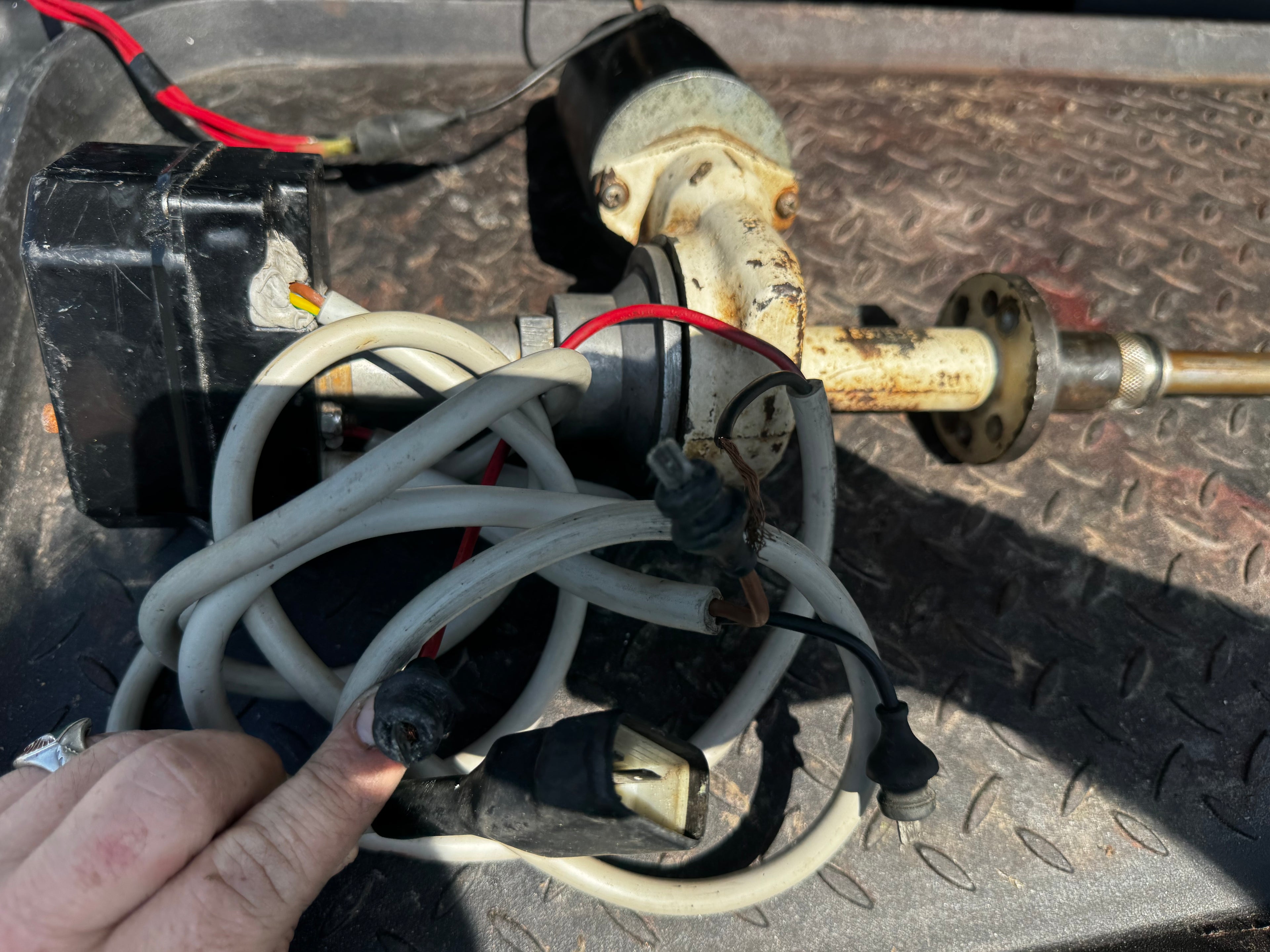 Volvo Penta trim tilt jack mechanism 897658