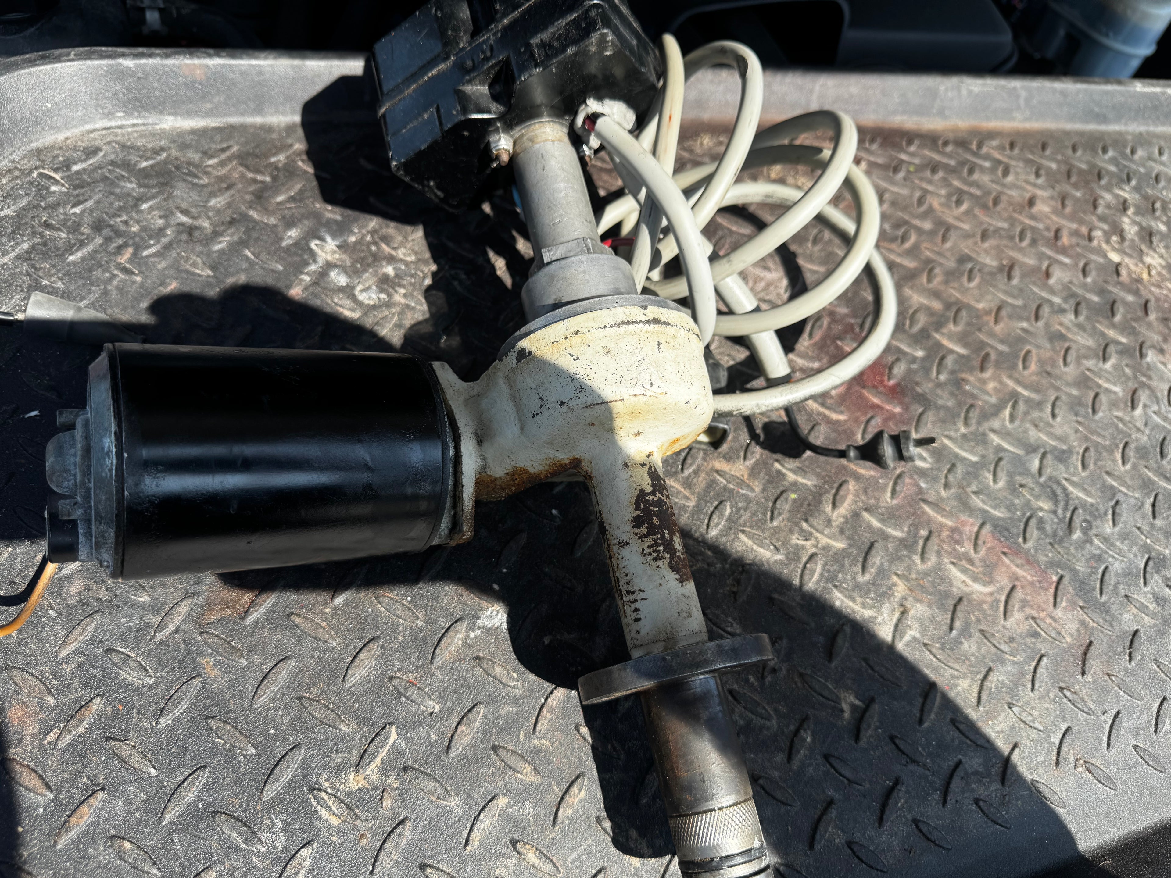 Volvo Penta trim tilt jack mechanism 897658