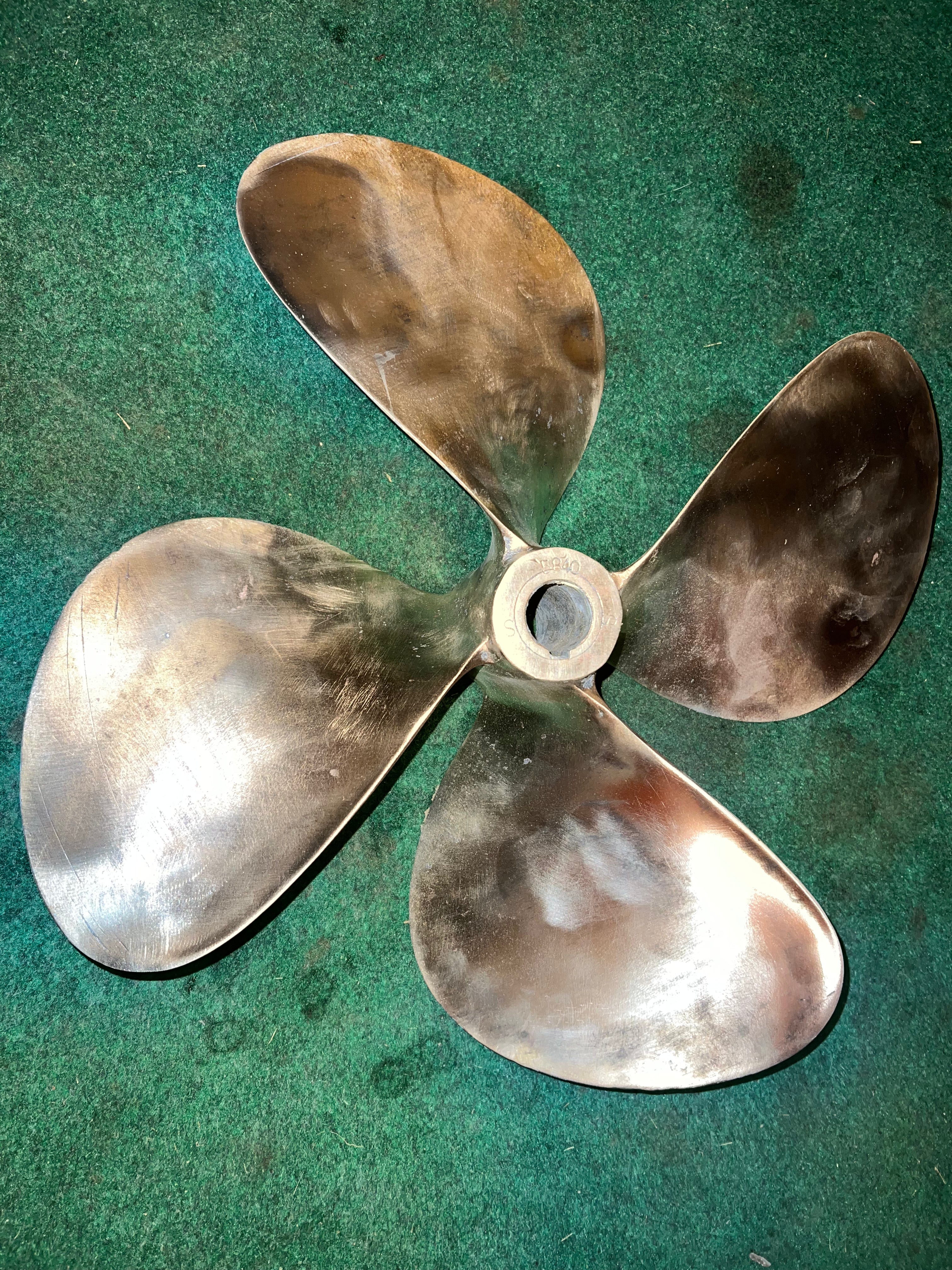 Volvo Penta nibral prop 17 x 16 1 1/4