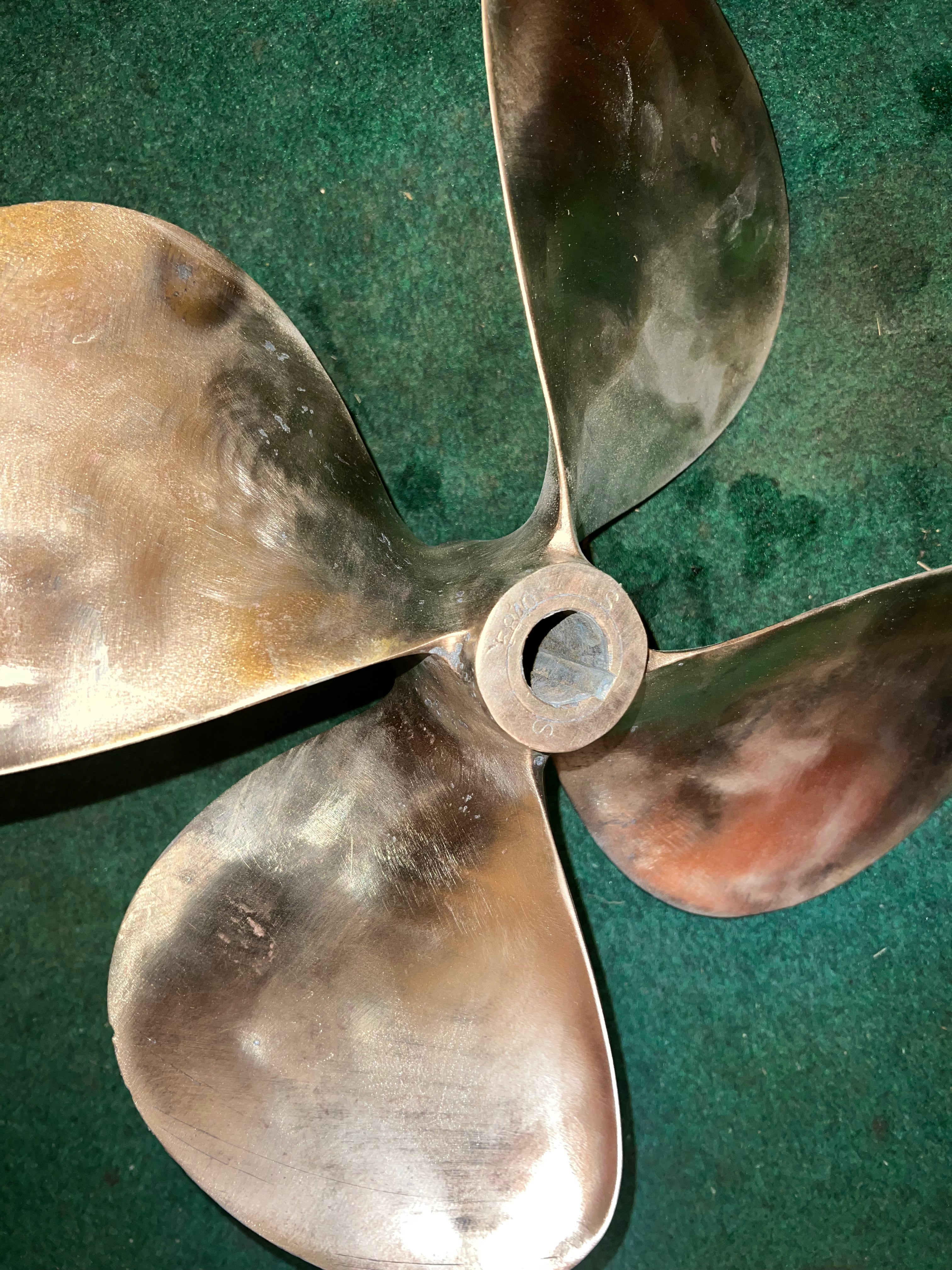 Volvo Penta nibral prop 17 x 16 1 1/4